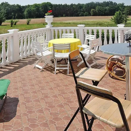 Hébergement de vacances A Comfortable For 10 People, *